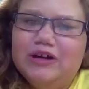 Meet your Posher, Mia